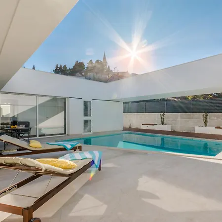 Villa Smart